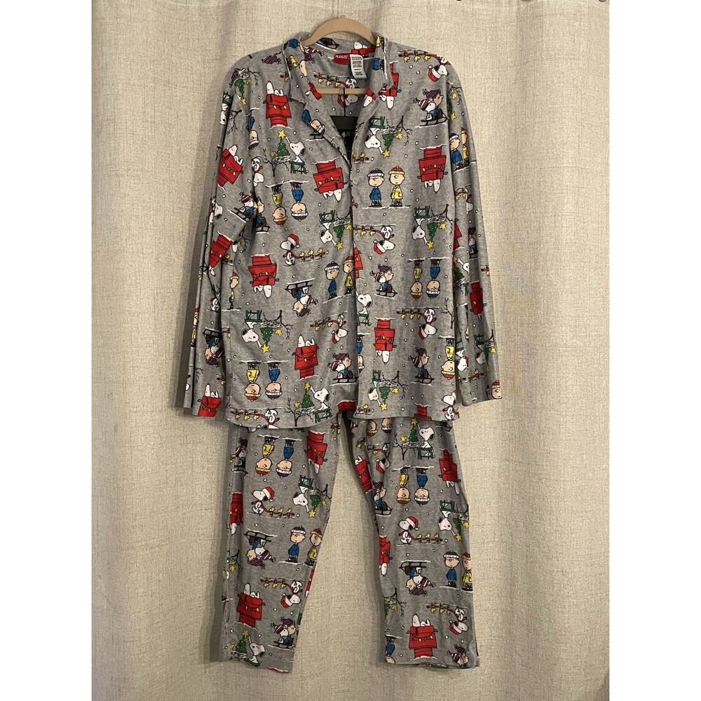 Women’s Peanuts Snoopy Woodstock Gray Flannel Christmas Pajama Set Large